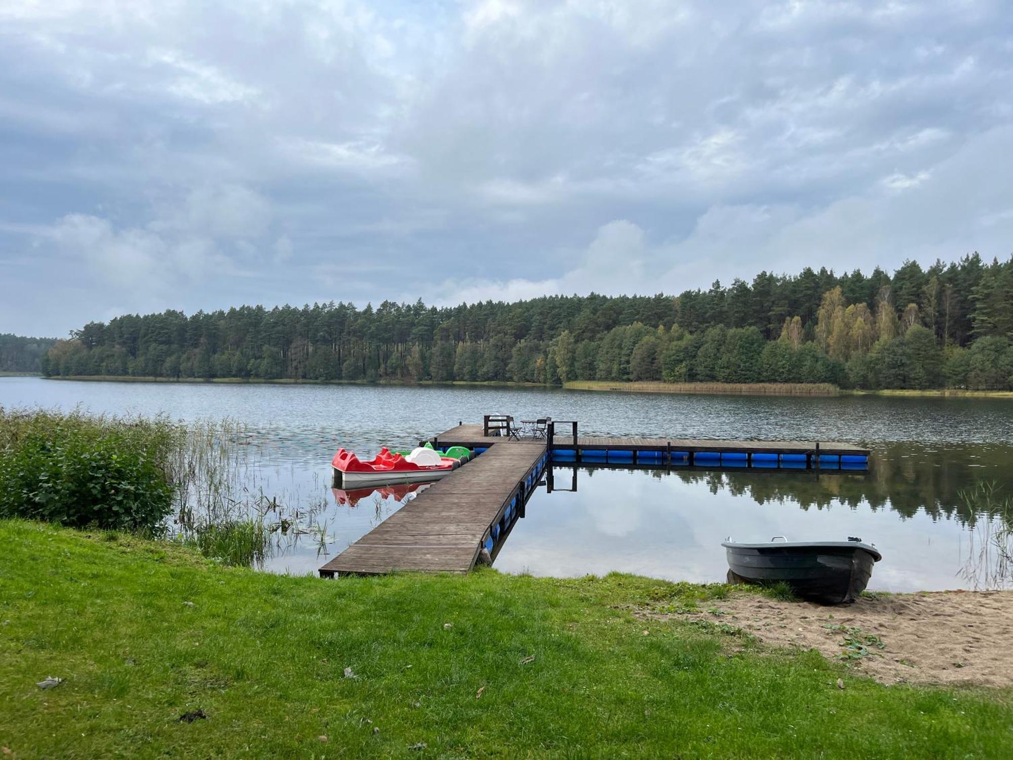 Domek Caloroczny Hawaje Nad Jeziorem Kazub Cieciorka Exterior photo